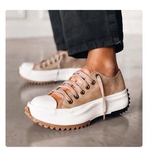 Stylish Tan and White Platform Sneakers
